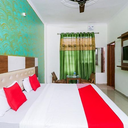 Oyo Hotel City View Nayagaon Esterno foto