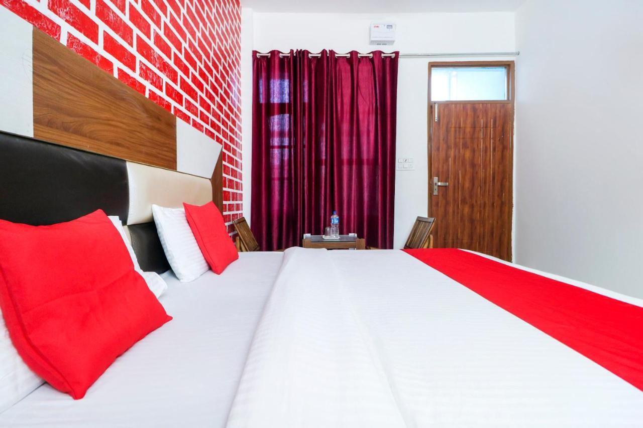 Oyo Hotel City View Nayagaon Esterno foto
